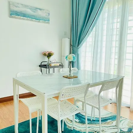 Alanizz Cozy Stay Kids Playroom Kuala Terengganu Homestay Exterior photo