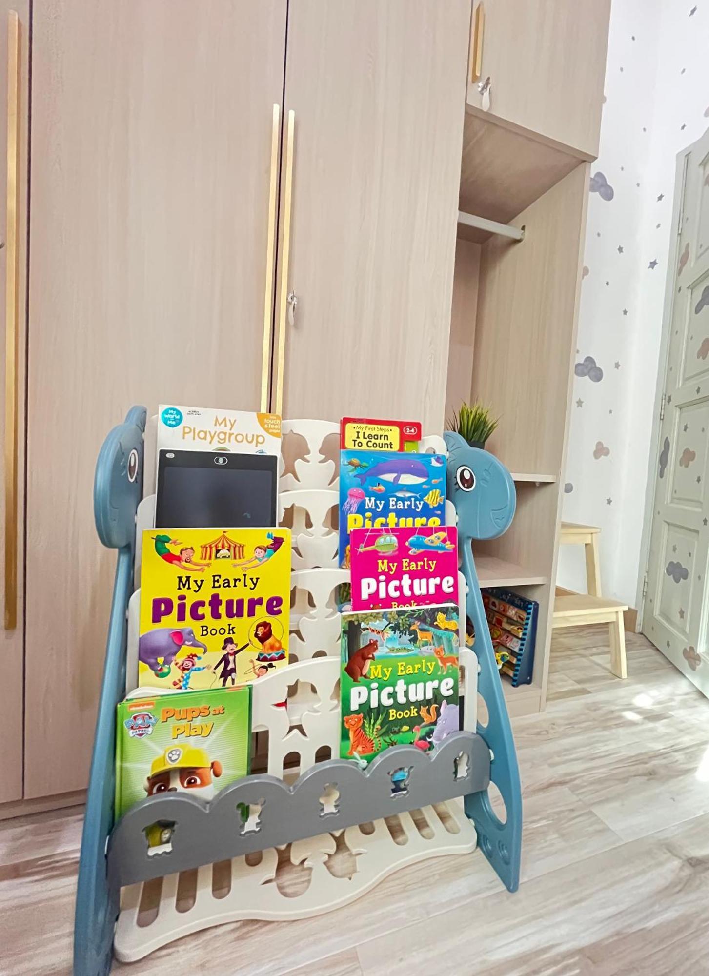 Alanizz Cozy Kids Playroom
